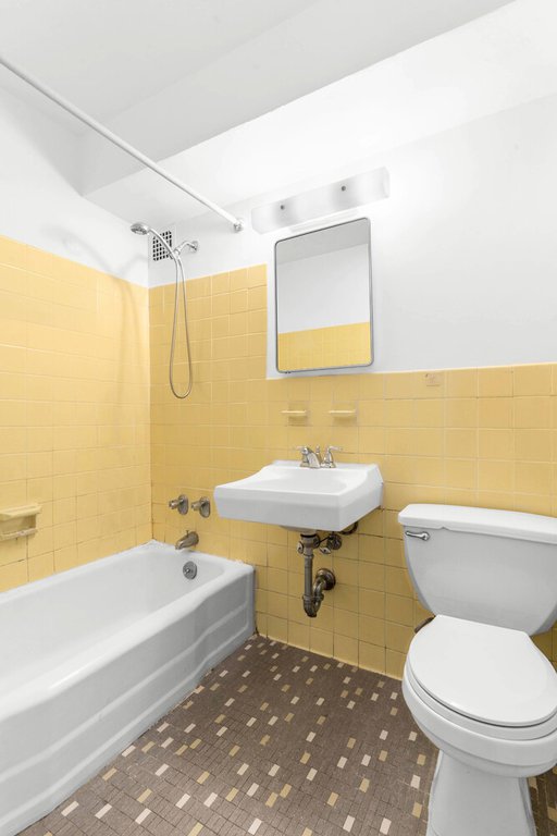 185 Park Row, Unit 4G photo 13
