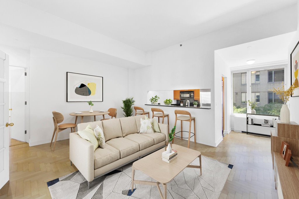 220 Riverside Boulevard, Unit 5T photo 3