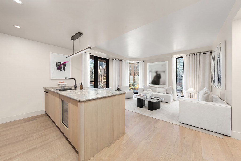 401 West 37th Street, Unit 3DS