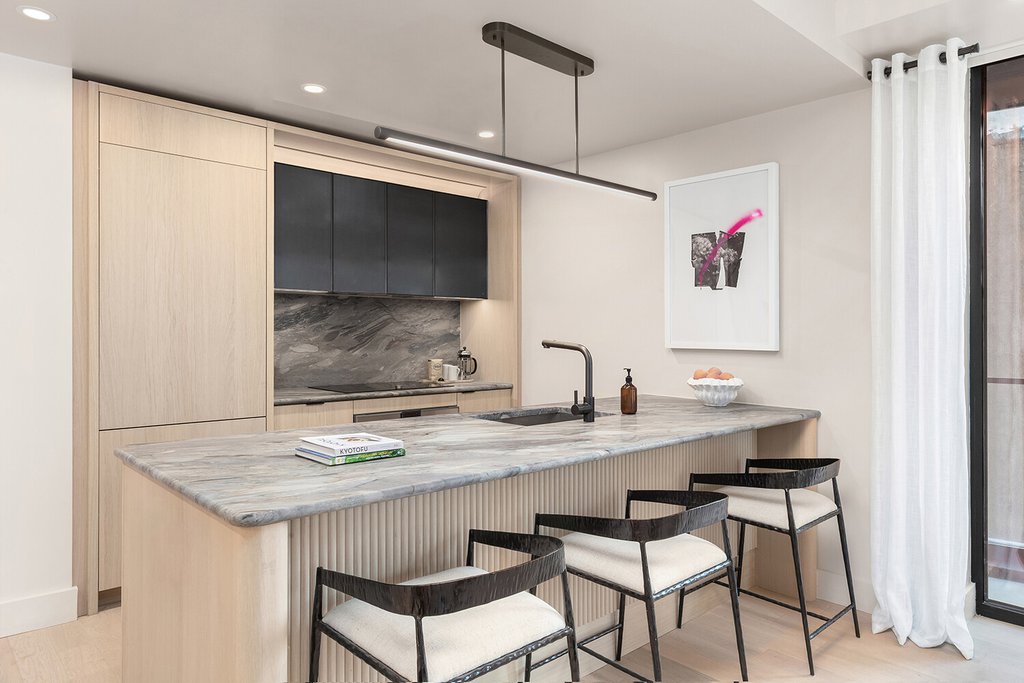 401 West 37th Street, Unit 3DS photo 3