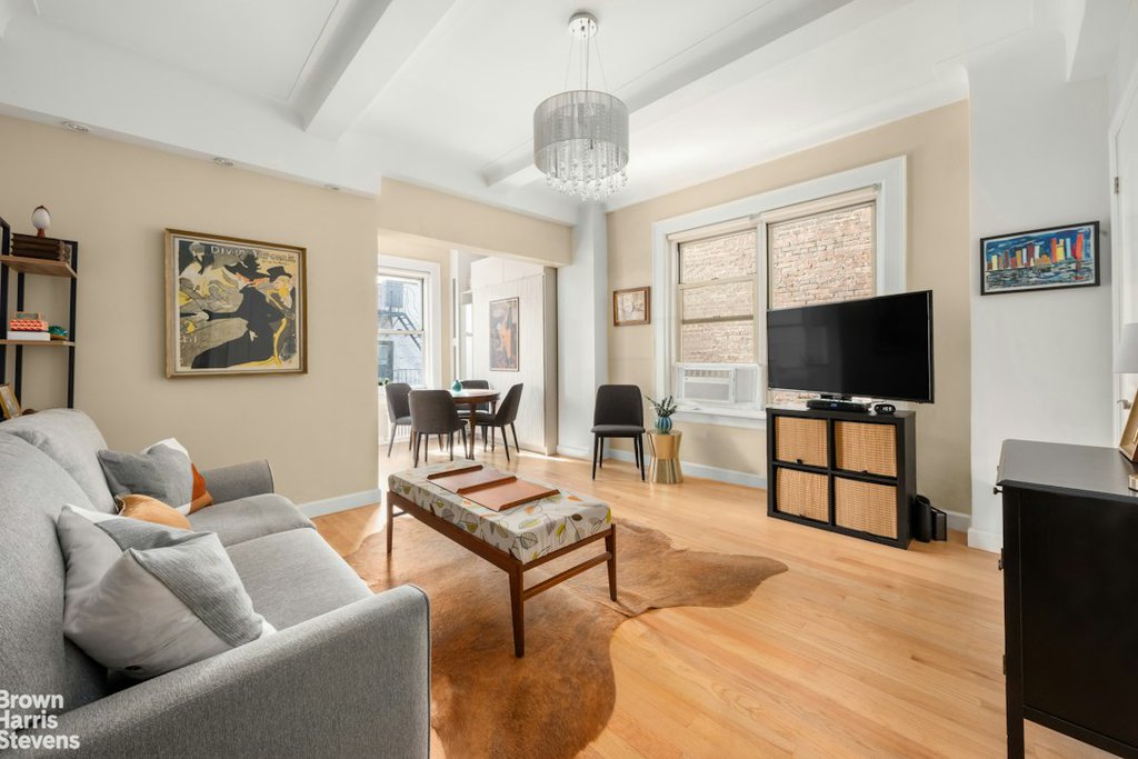 25 West 64th Street, Unit 6D photo 2