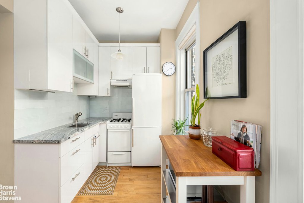 25 West 64th Street, Unit 6D photo 3