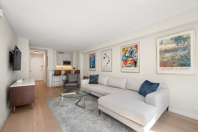 110 East 36th Street, Unit 5D photo 2