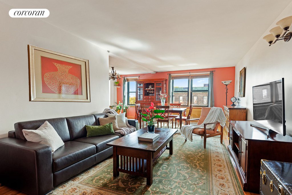 7423 Ridge Boulevard, Unit 6B