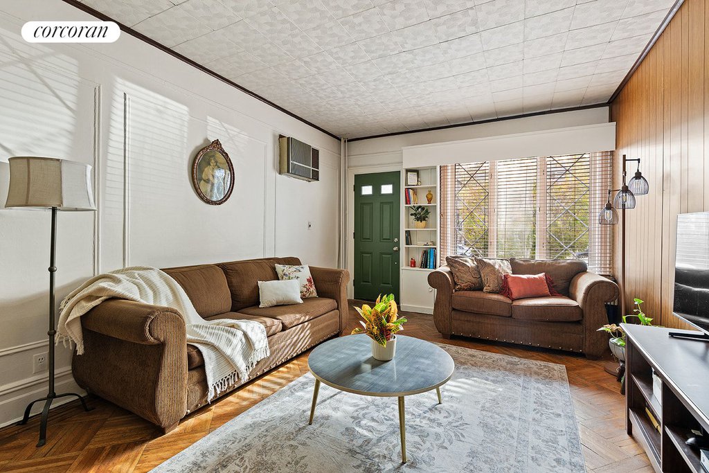 449 Marine Avenue – For Sale photo 2
