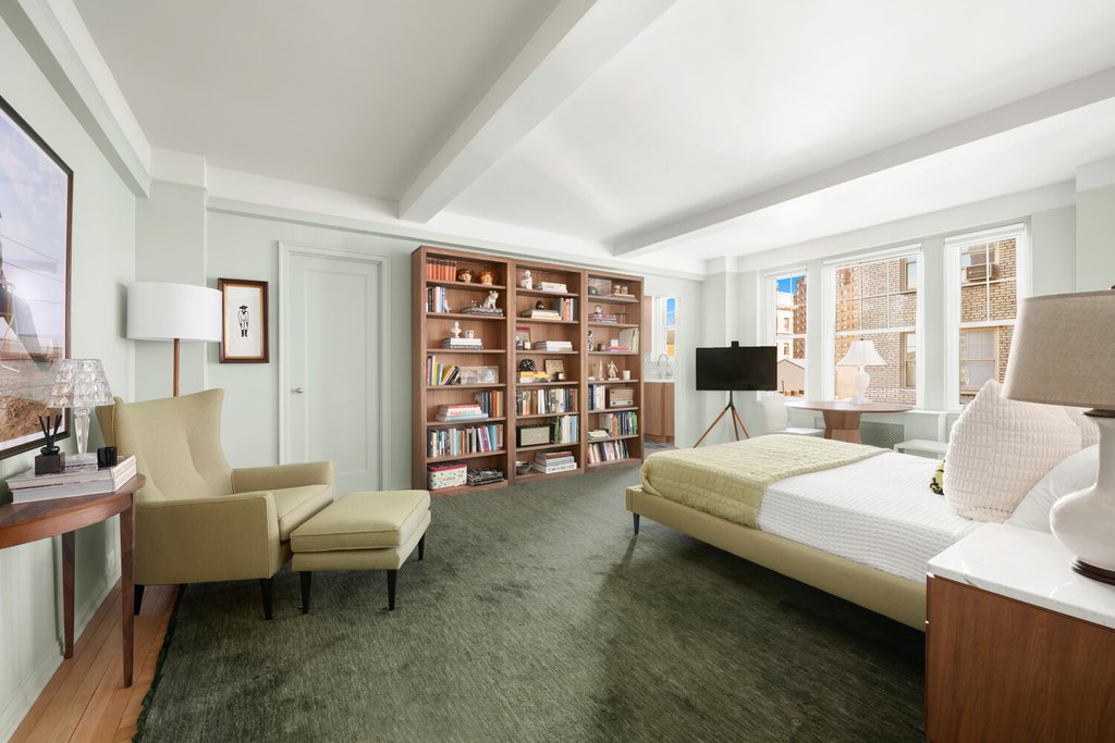 299 West 12th Street, Unit 6B
