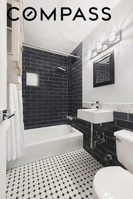 76 West 85th Street, Unit 5E photo 6