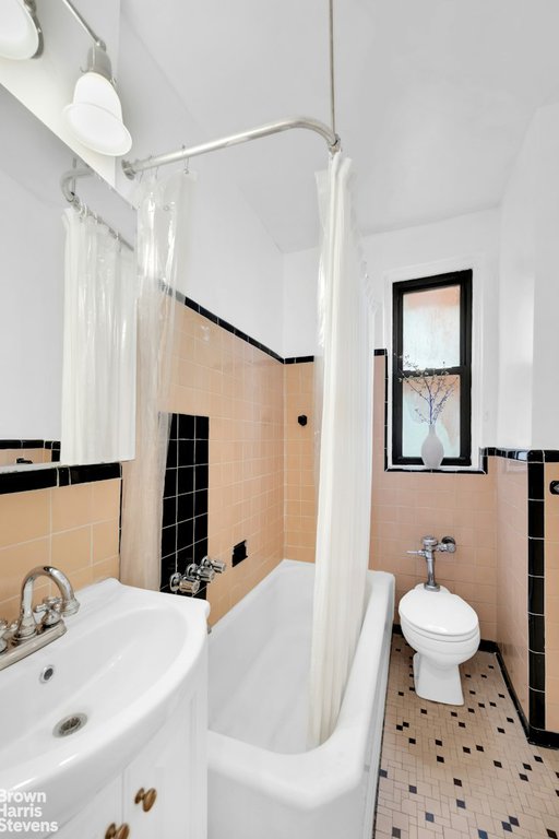 205 West 95th Street, Unit 4E photo 6