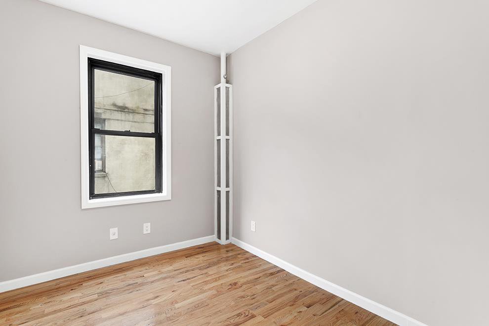 21-05 33rd Street, Unit 5G photo 4