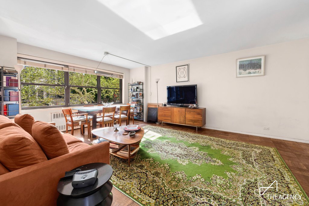 185 West End Avenue, Unit 2G photo 2