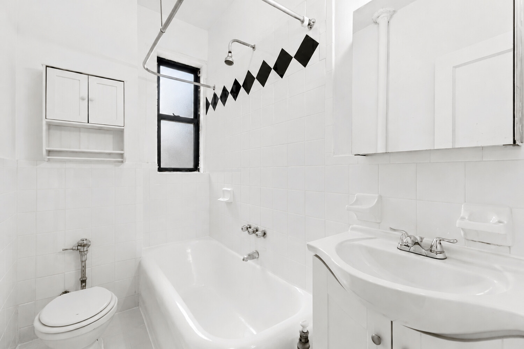 860 West 181st Street, Unit 51B photo 8