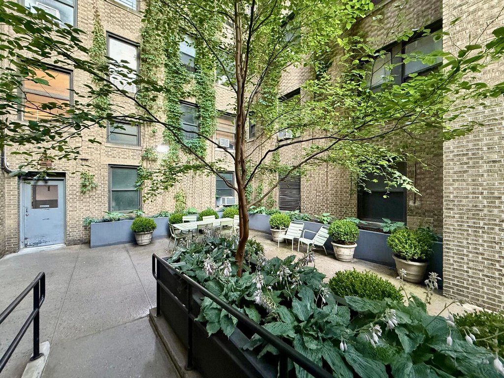 860 West 181st Street, Unit 51B photo 14