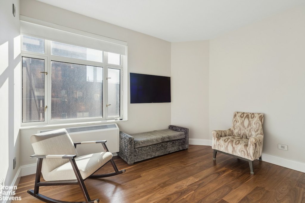 188 East 76th Street, Unit 19B photo 15