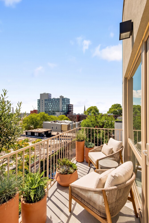 218 23rd Street, Unit 4 photo 6