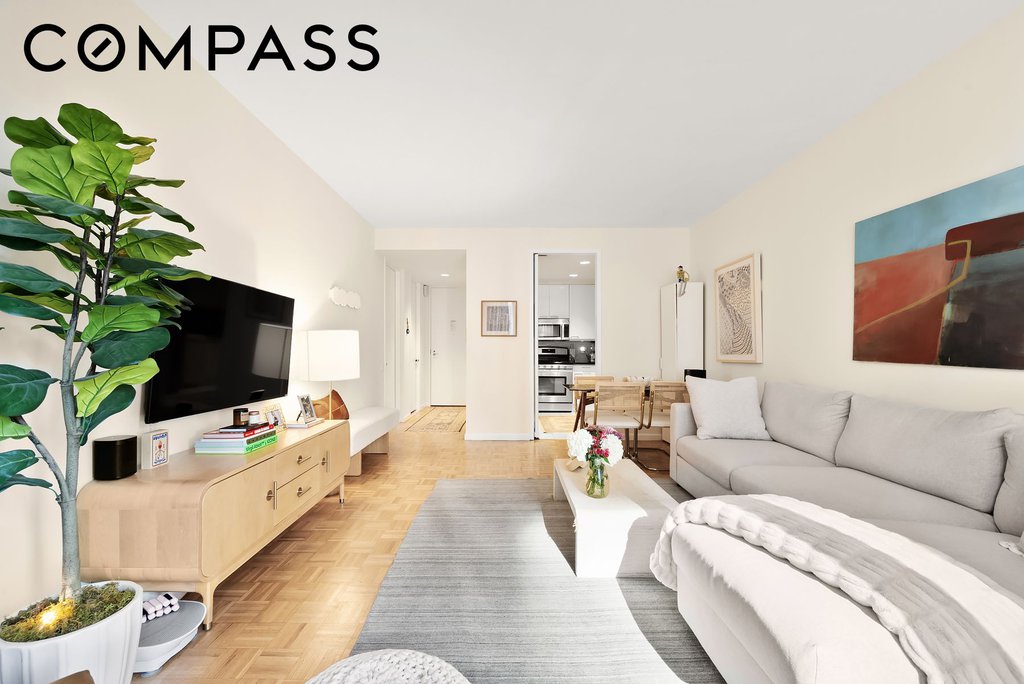146 West 57th Street, Unit 38E photo 3