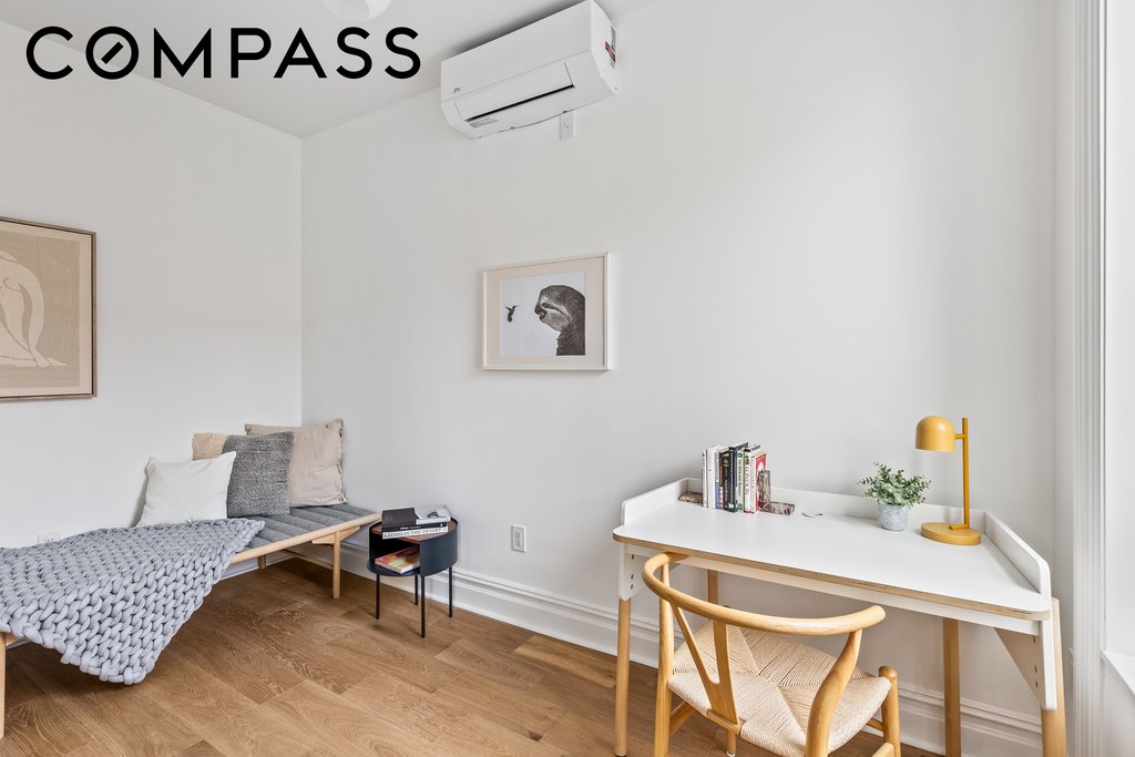 744 Park Place, Unit 3B photo 8