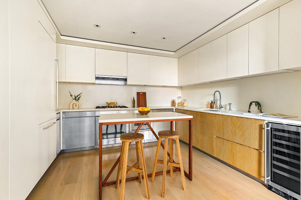 251 1st Street, Unit 3E photo 2