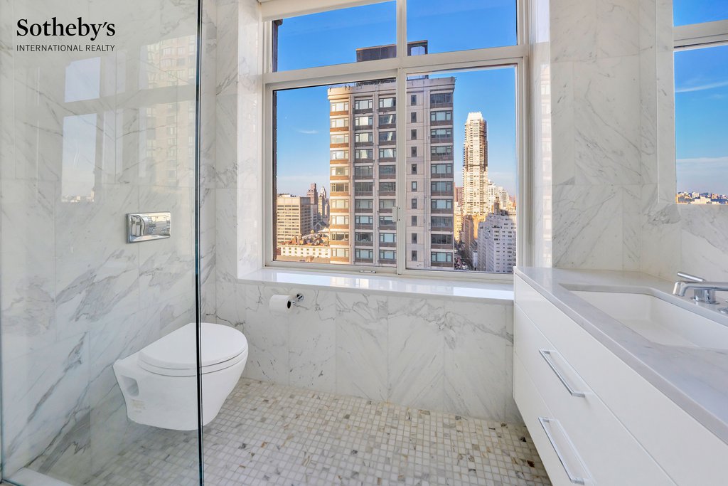188 East 64th Street, Unit 2506 photo 21