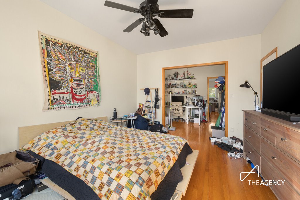 35 Hausman Street – For Sale photo 11