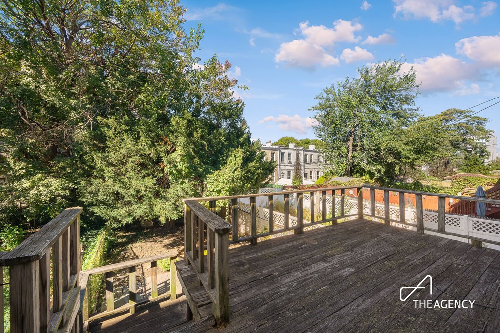35 Hausman Street – For Sale photo 6