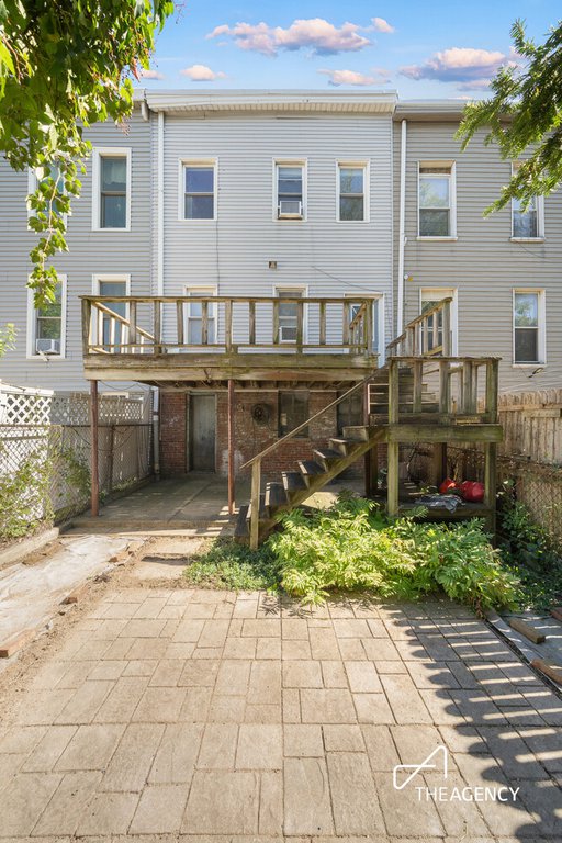 35 Hausman Street – For Sale photo 14