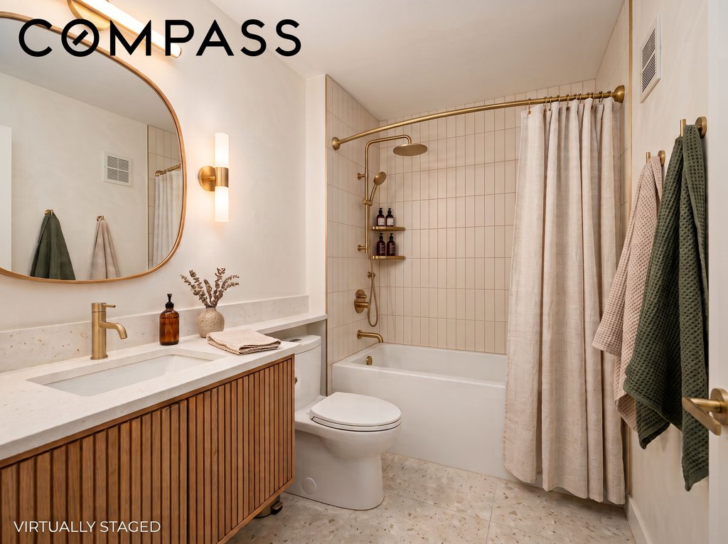 20 West 64th Street, Unit 26T photo 3