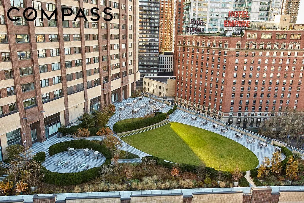 20 West 64th Street, Unit 26T photo 10