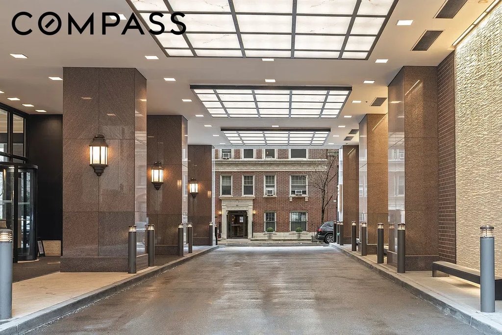 20 West 64th Street, Unit 26T photo 15