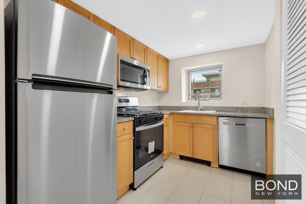 300 West 145th Street, Unit 7C photo 6