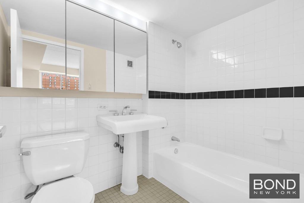 300 West 145th Street, Unit 7C photo 9