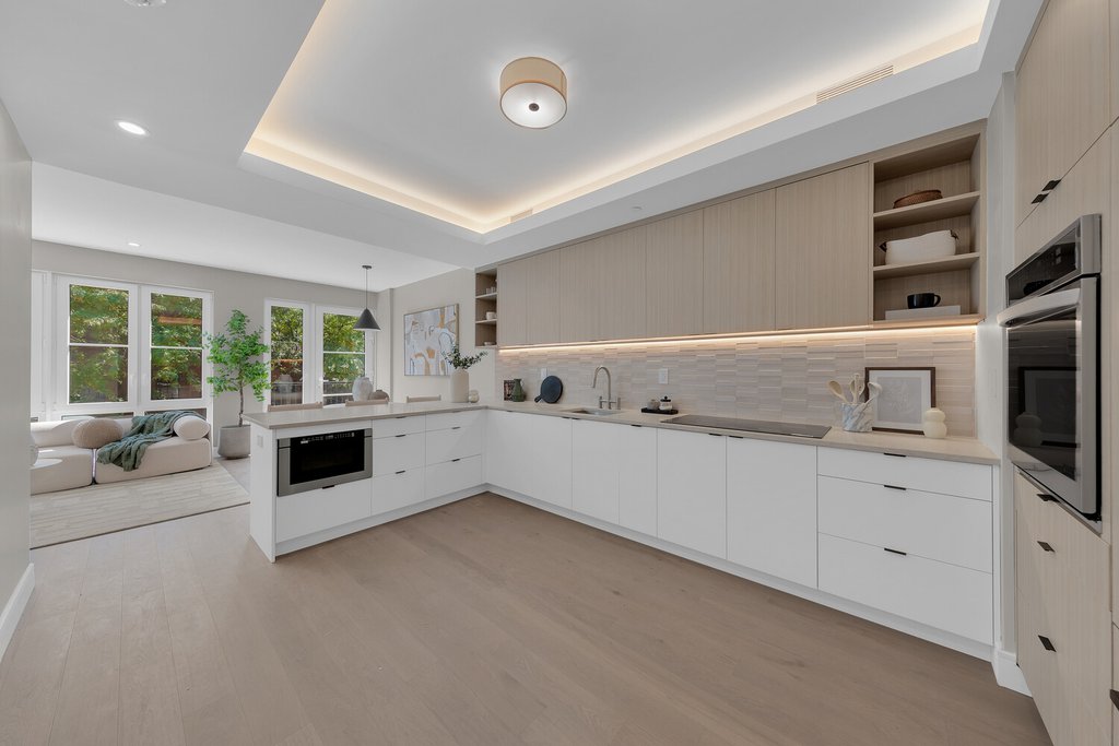 11 Van Buren Street, Unit 3