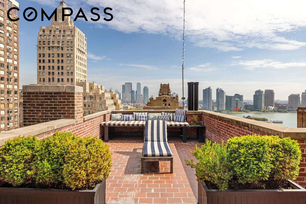 400 East 52nd Street, Unit PHTOWER photo 2