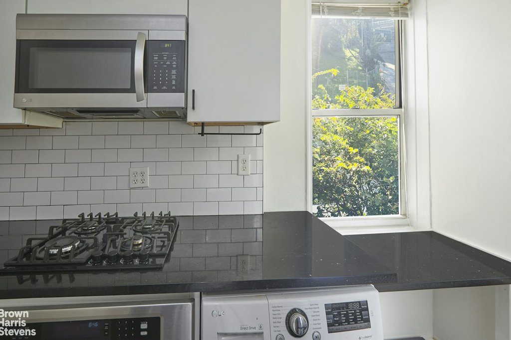 340 Haven Avenue, Unit 3A photo 6