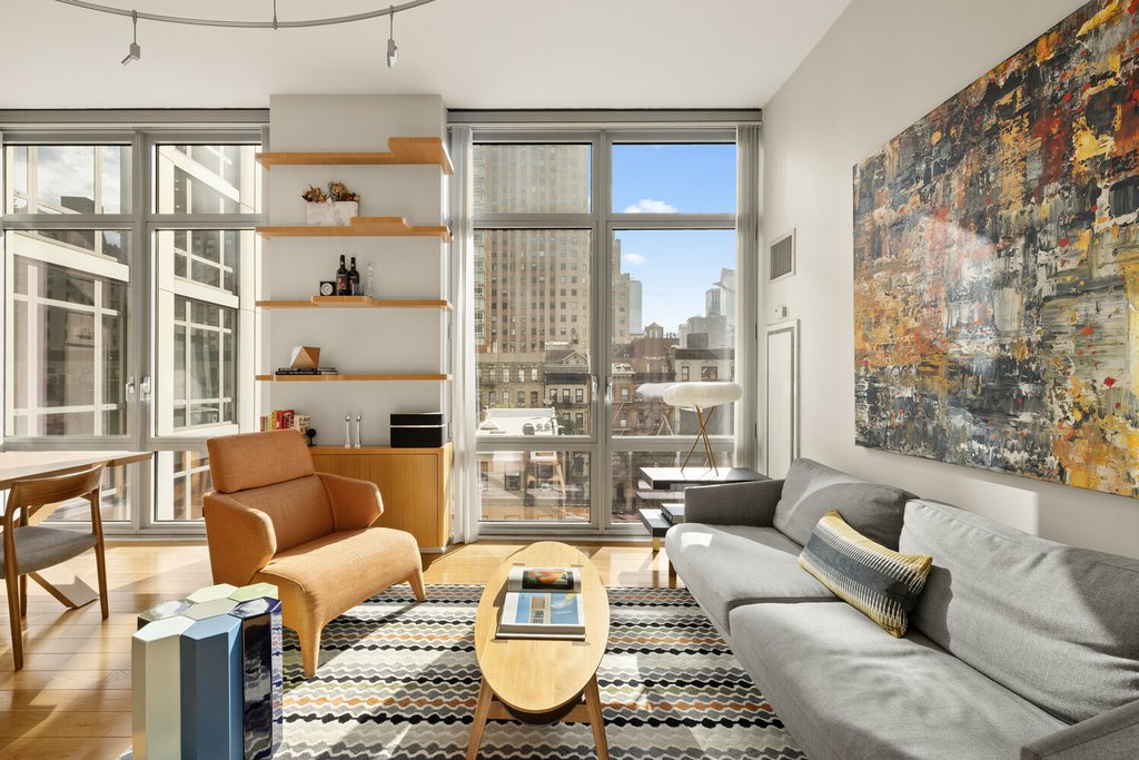 310 West 52nd Street, Unit 6E photo 3