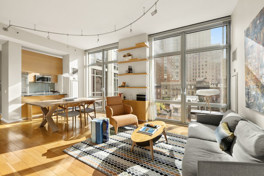310 West 52nd Street, Unit 6E photo 4