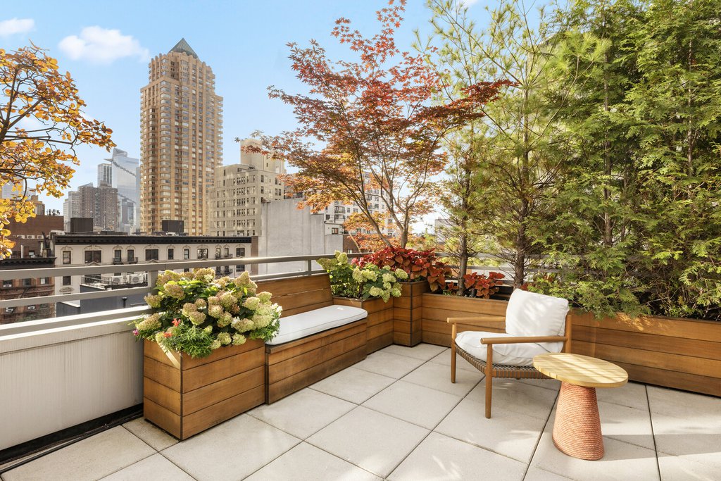 310 West 52nd Street, Unit 6E photo 9