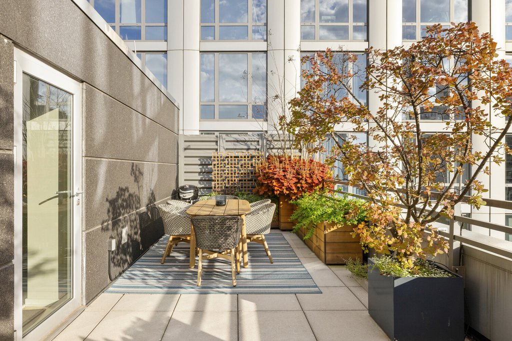 310 West 52nd Street, Unit 6E photo 10