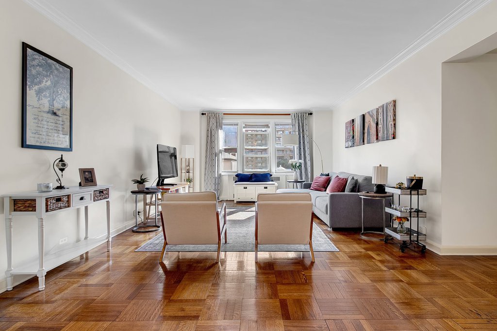 220 Madison Avenue, Unit 6B