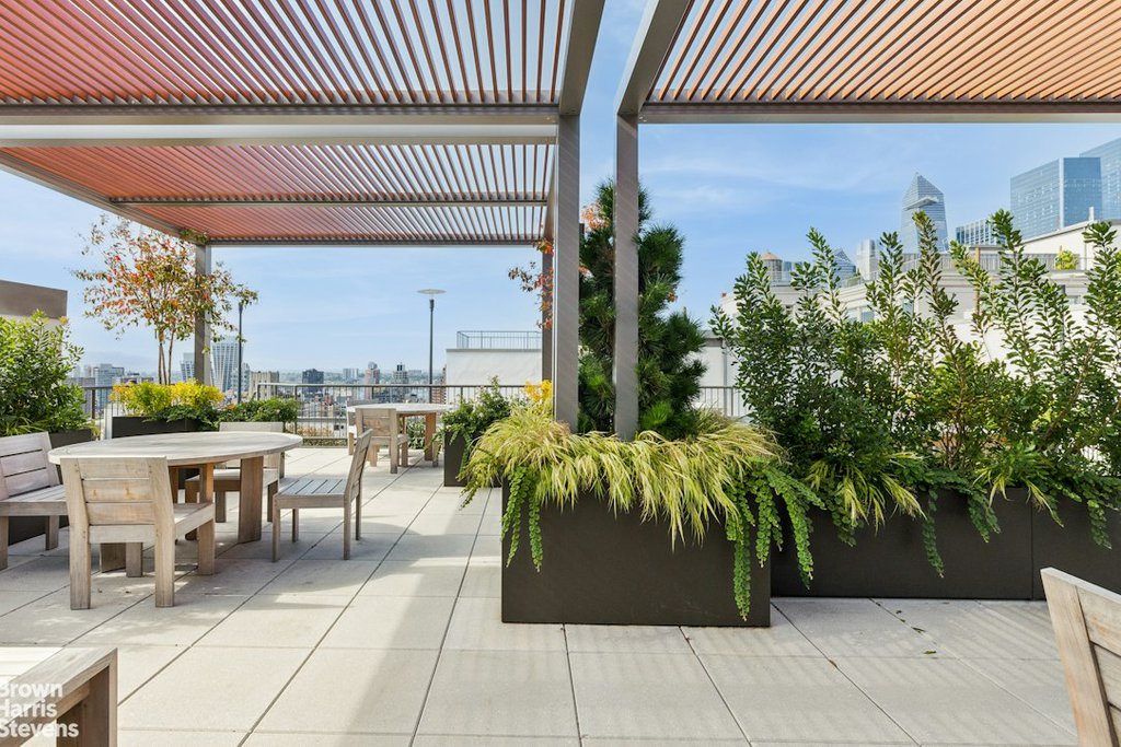 252 Seventh Avenue, Unit 8S photo 12