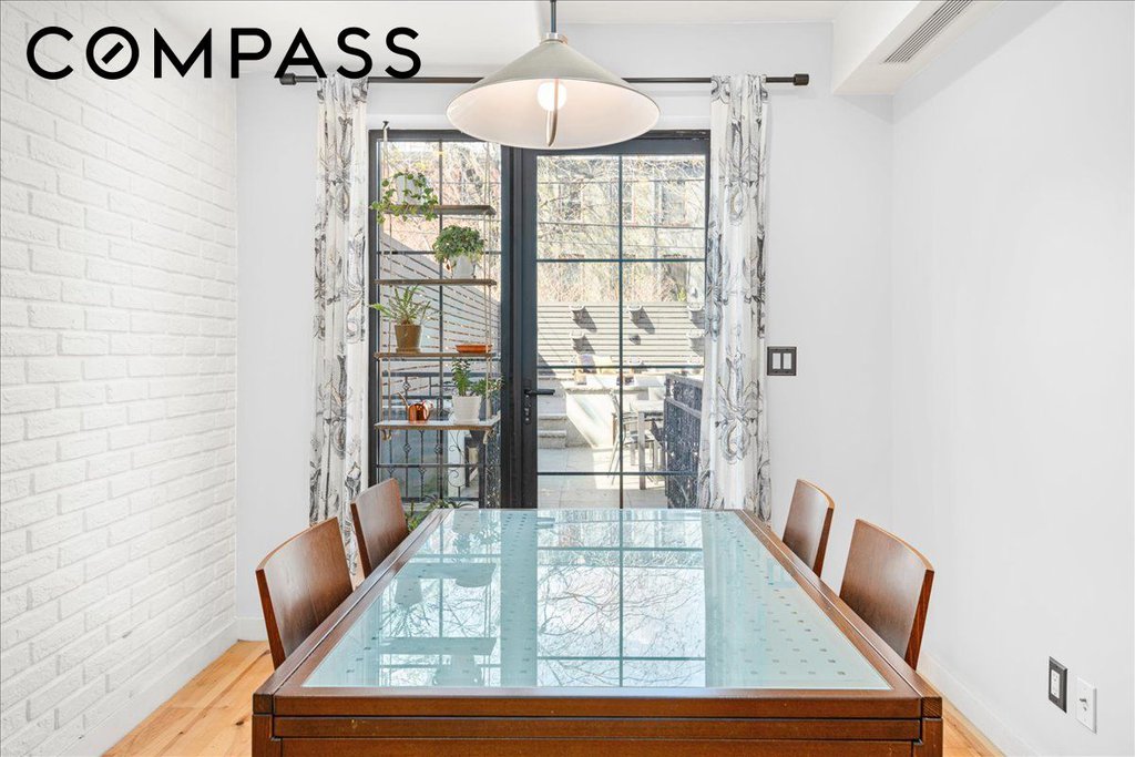 577  Madison Street, Unit 1B photo 3