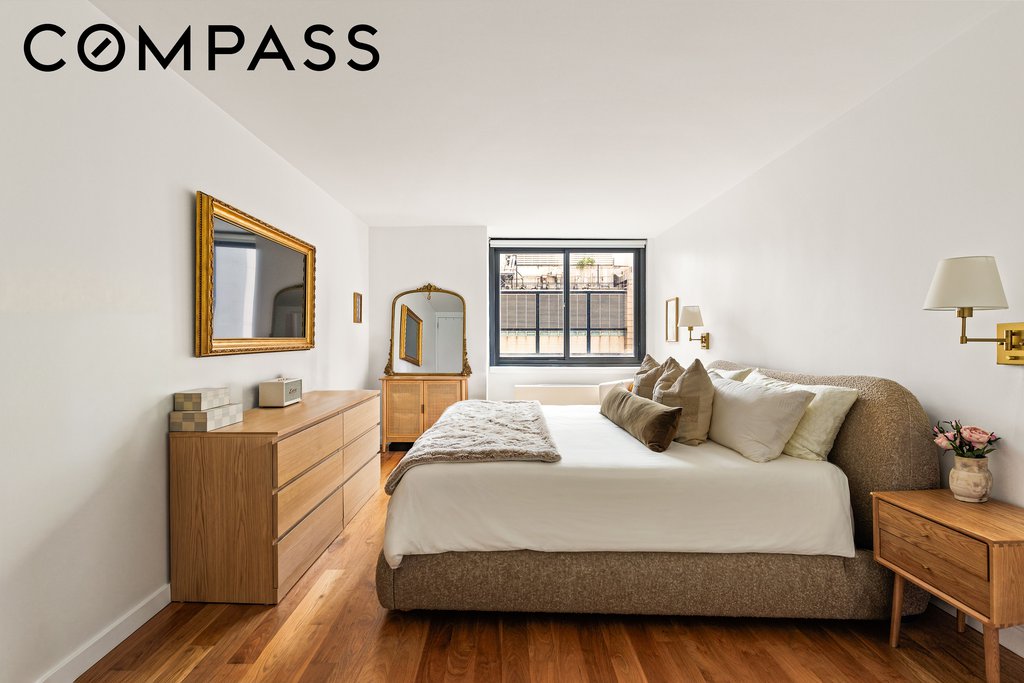 515 East 72nd Street, Unit 11F photo 4