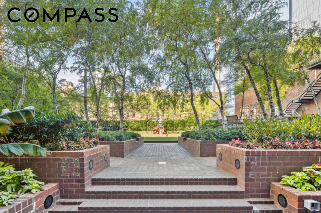 515 East 72nd Street, Unit 11F photo 9