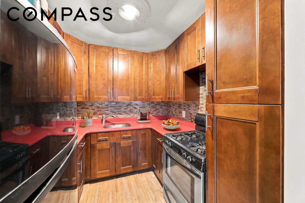 80 Beekman Street, Unit 4G photo 4