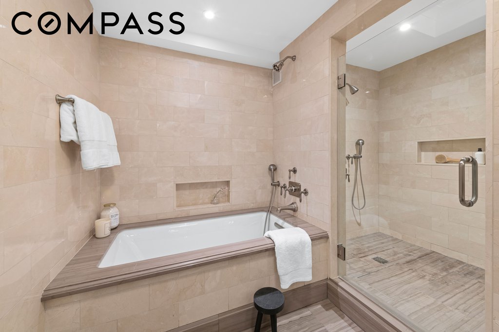 530 Park Avenue, Unit 12F photo 16