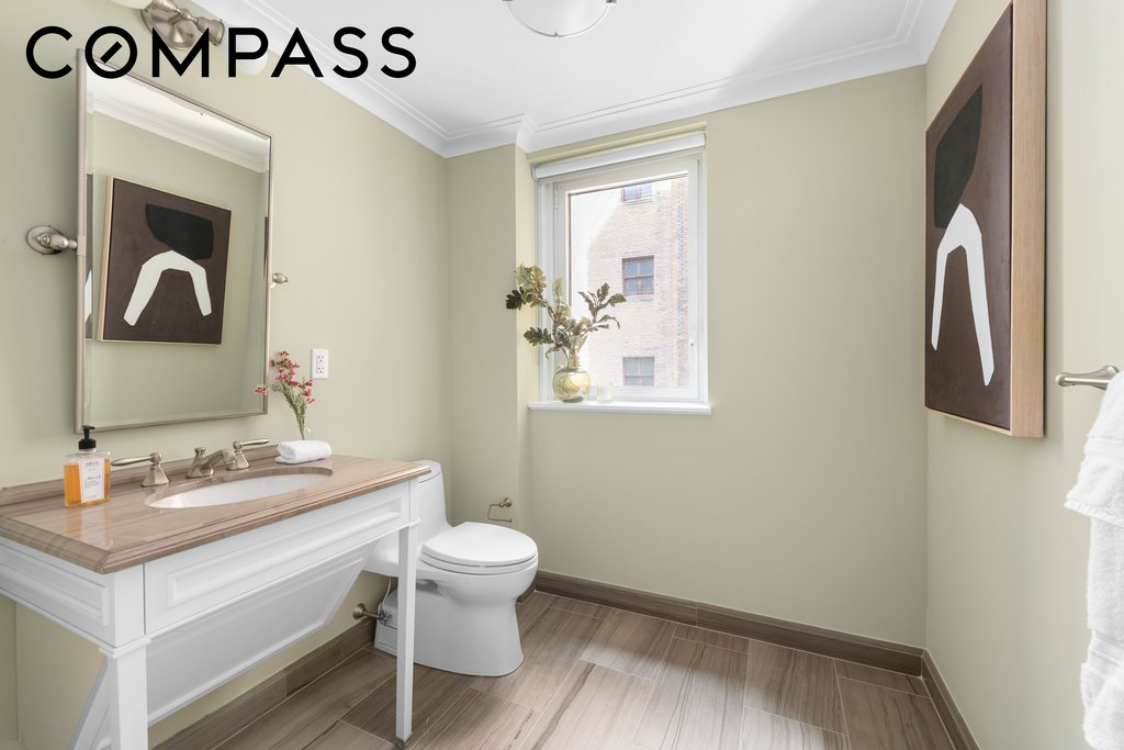 530 Park Avenue, Unit 12F photo 18