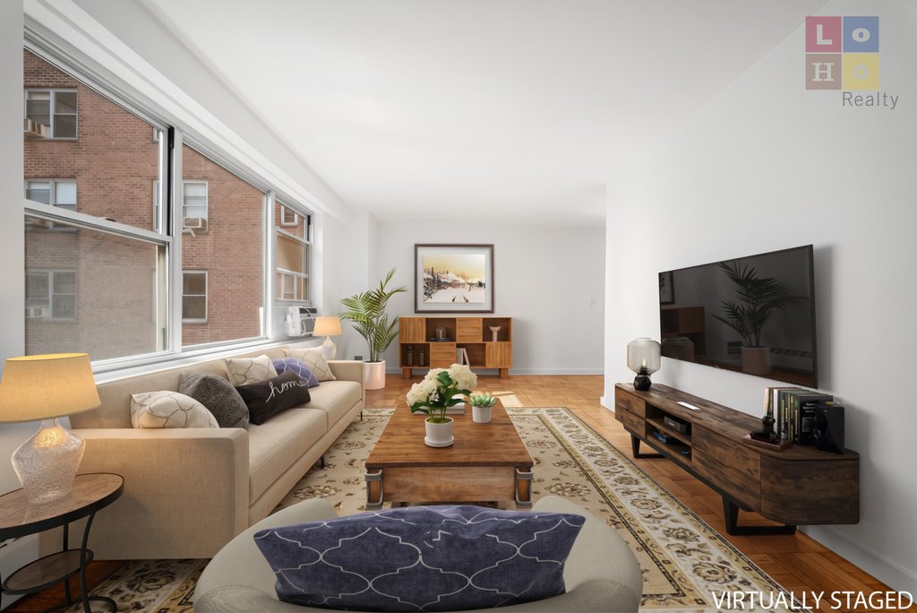 570 Grand Street, Unit H604 photo 3