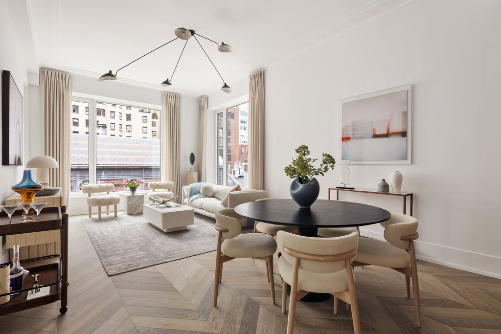 660 Lexington Avenue, Unit 4A photo 2