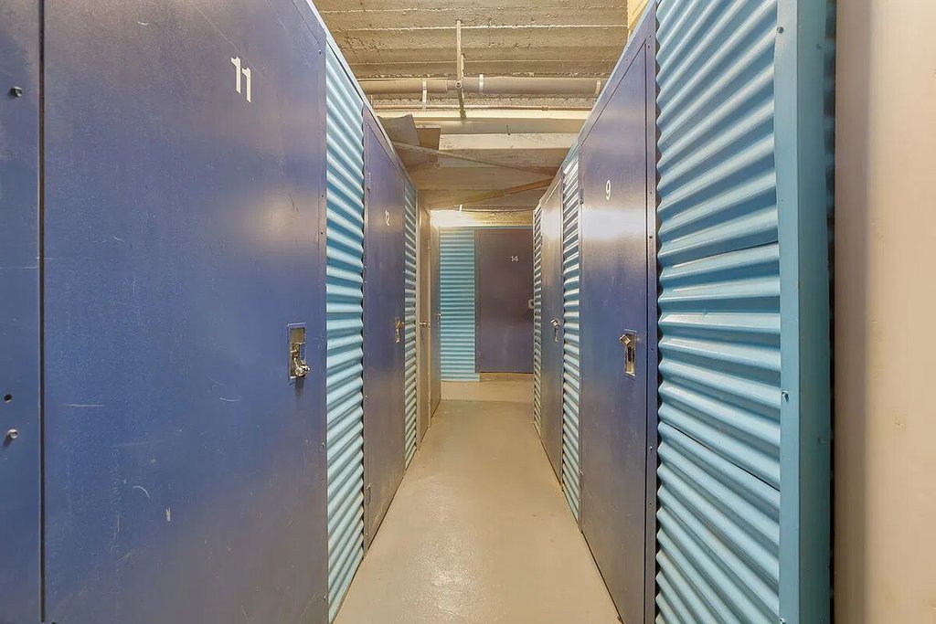 25 Minetta Lane, Unit 4D photo 27
