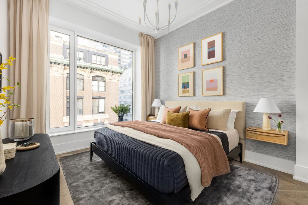 660 Lexington Avenue, Unit 7C photo 5
