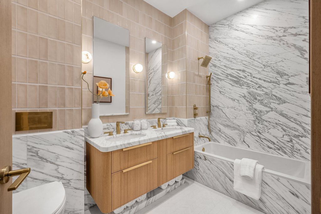 660 Lexington Avenue, Unit 7C photo 6